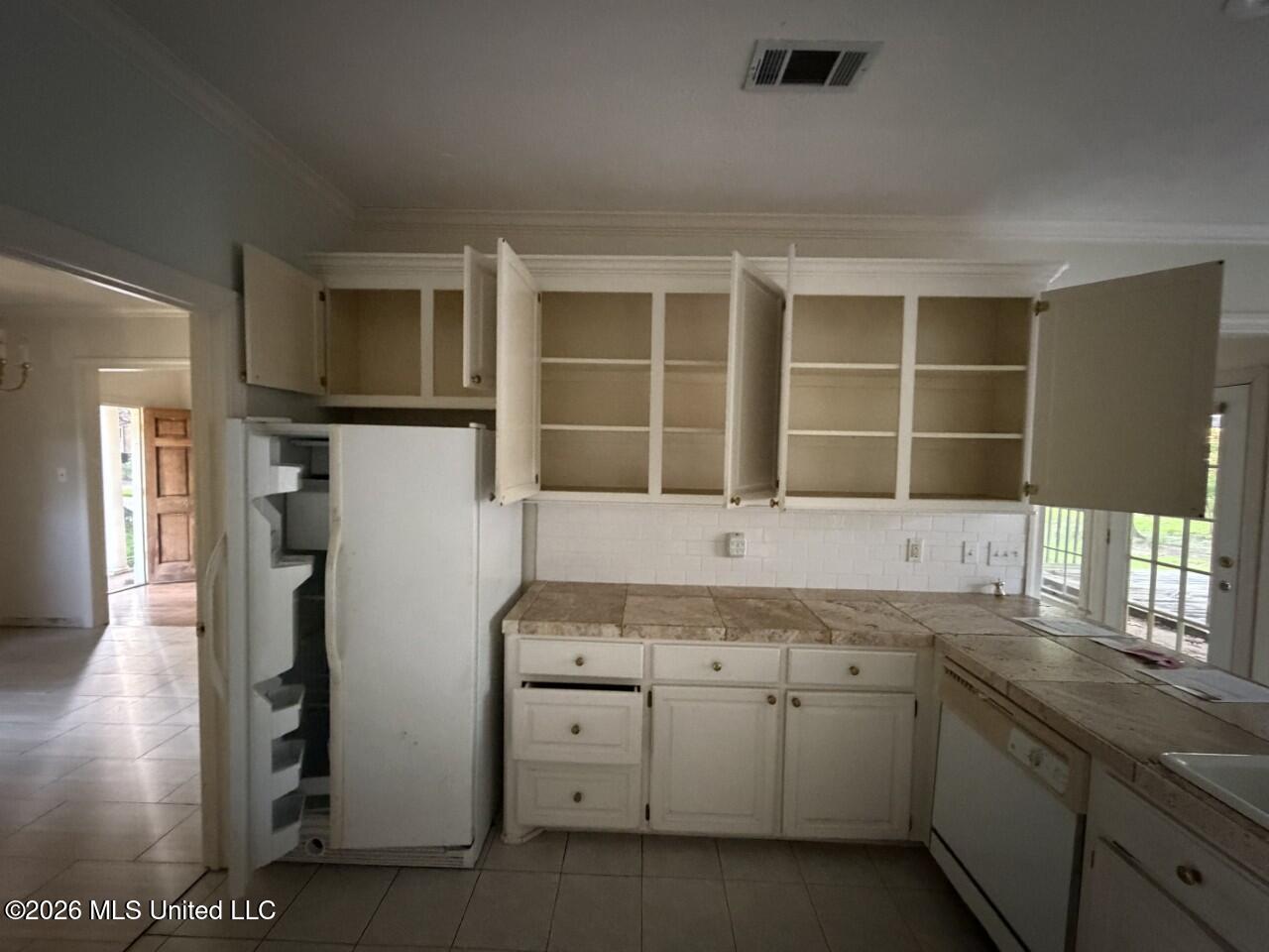 448 Apple Valley Property Photo 7