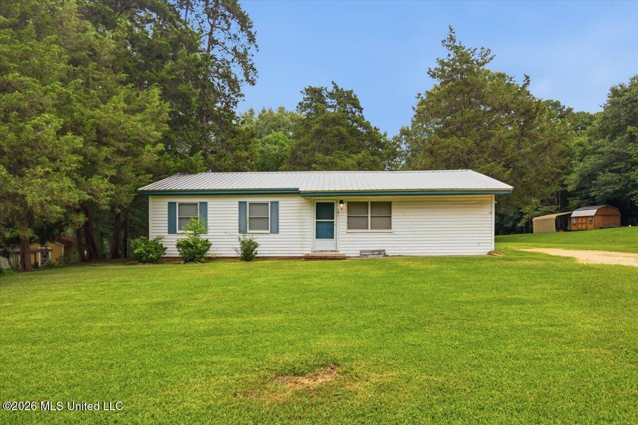 1141 Gunter Road Property Photo 1
