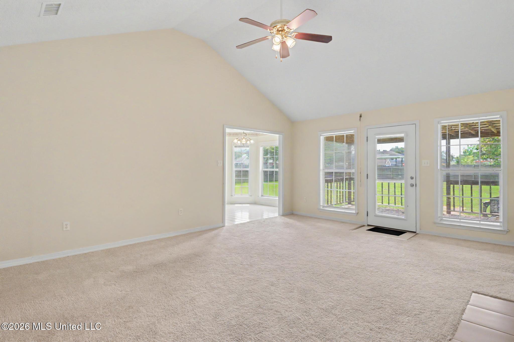 18041 Allen Road Property Photo 6