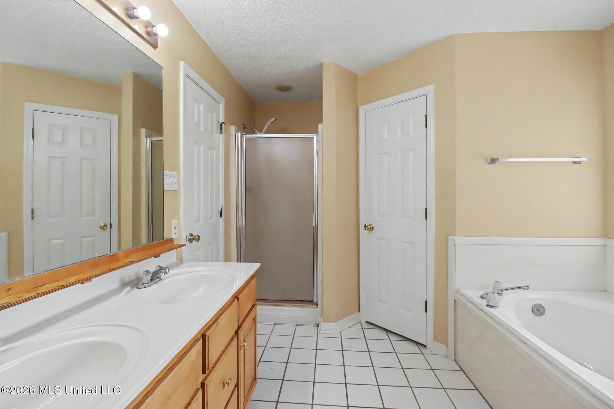 18041 Allen Road Property Photo 14