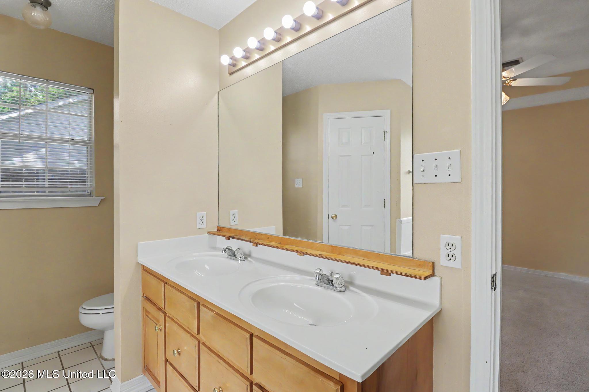 18041 Allen Road Property Photo 15