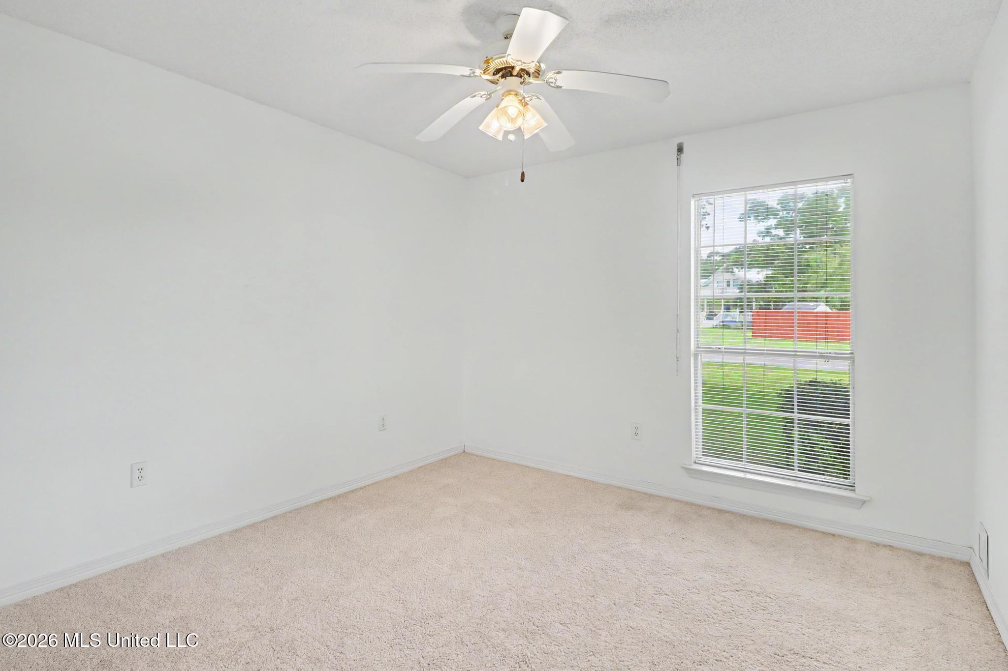 18041 Allen Road Property Photo 17