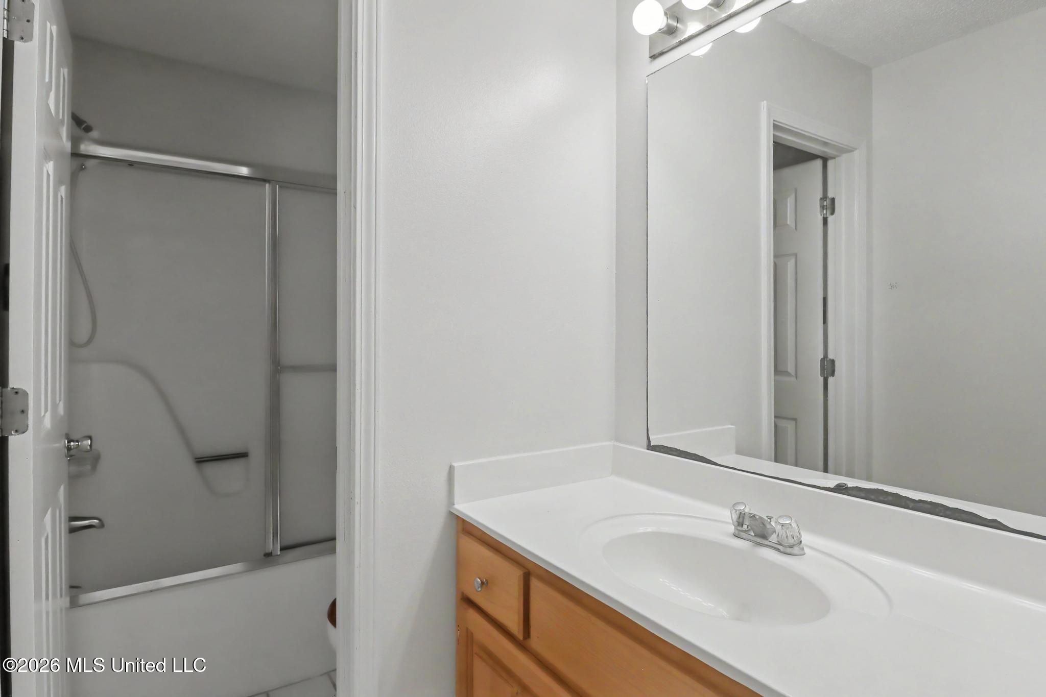 18041 Allen Road Property Photo 19
