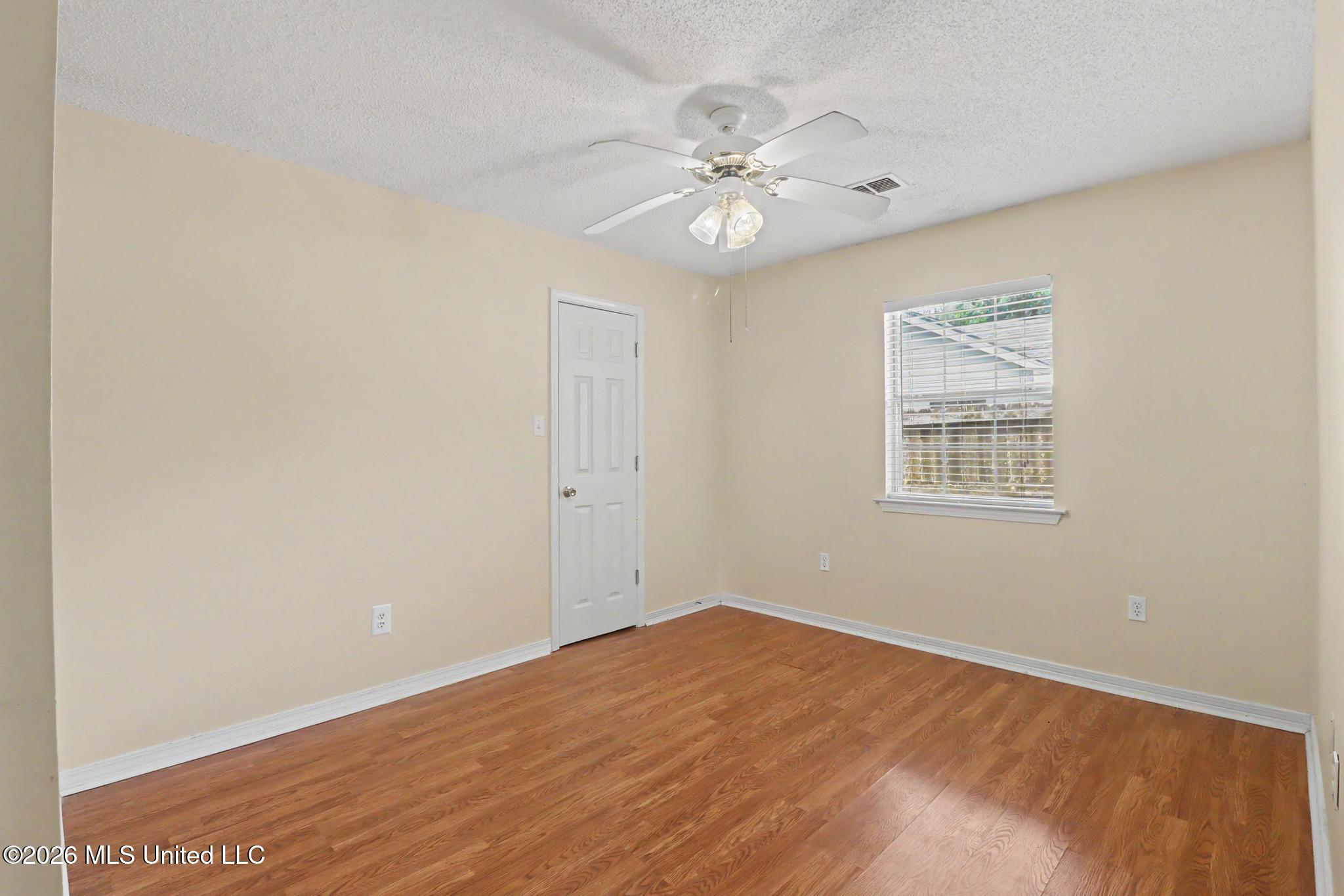 18041 Allen Road Property Photo 20