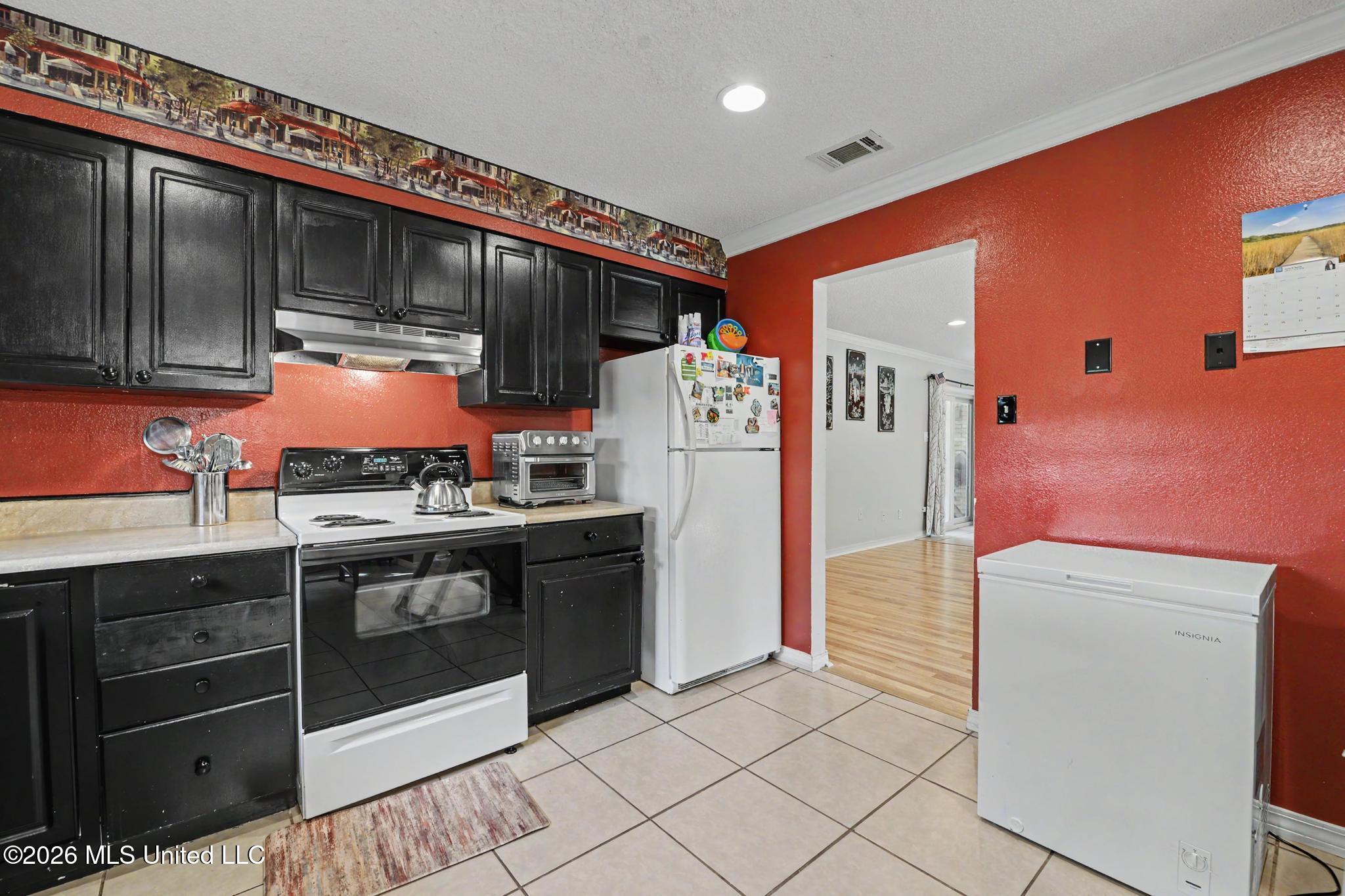2137 Sandalwood Place Property Photo 8
