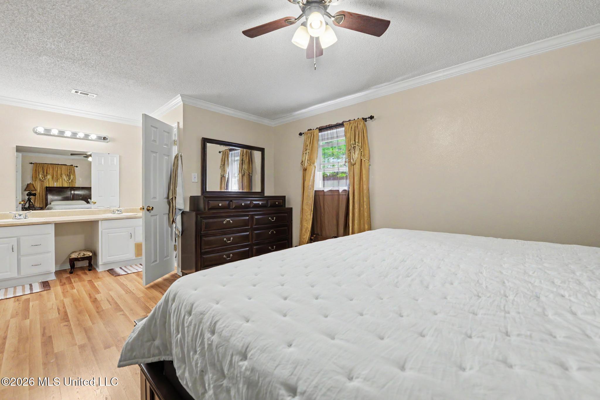 2137 Sandalwood Place Property Photo 11