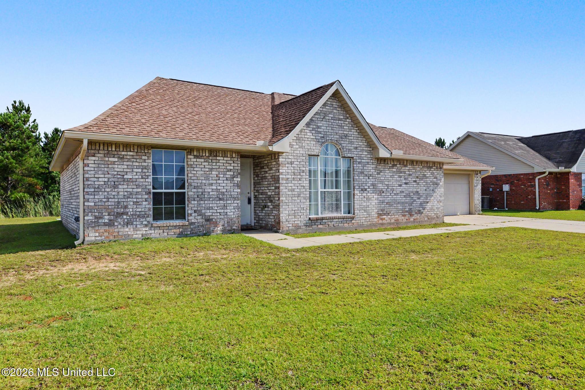 2313 Paula Circle Property Photo 2