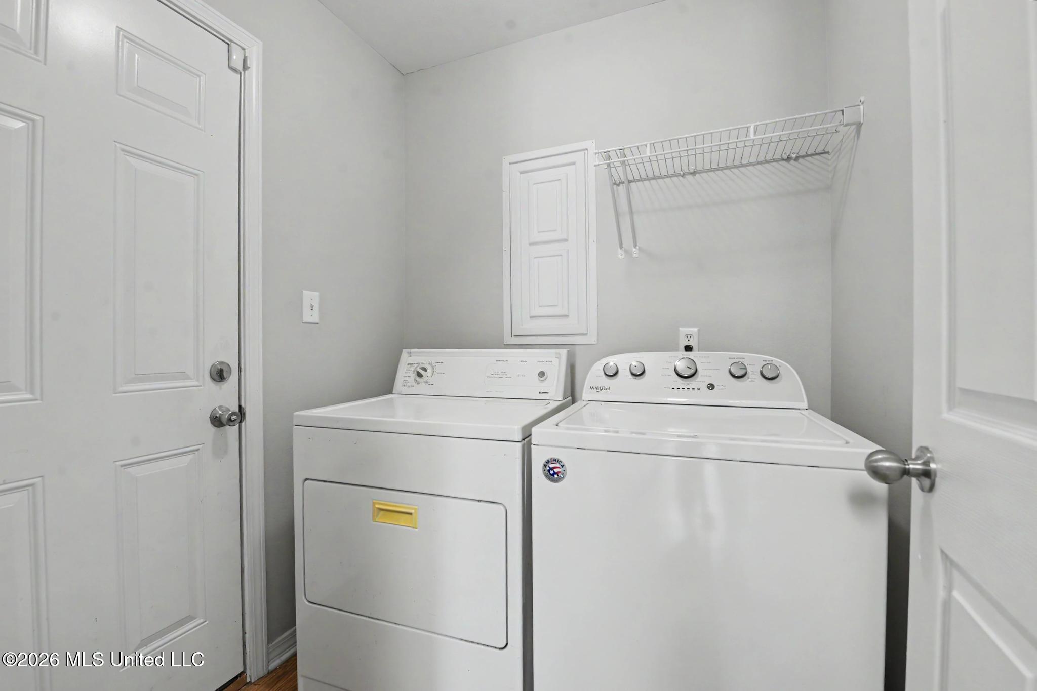 2313 Paula Circle Property Photo 16