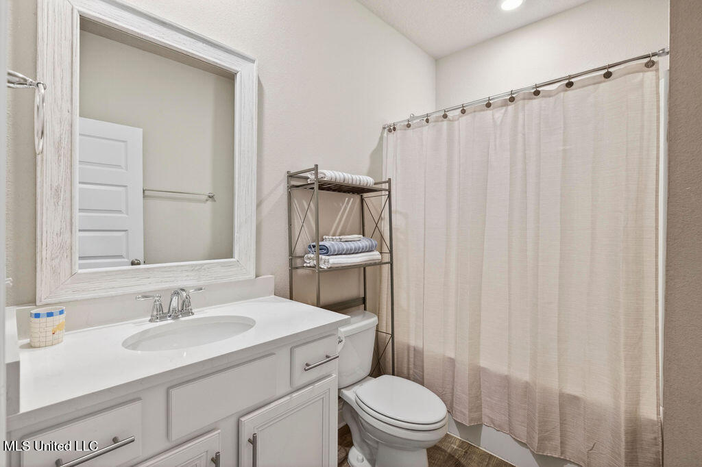 1052 Whimbrel Court Property Photo 24