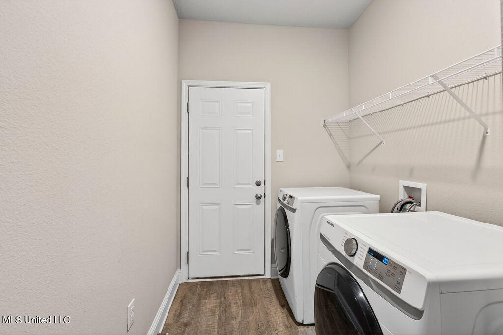 1052 Whimbrel Court Property Photo 25