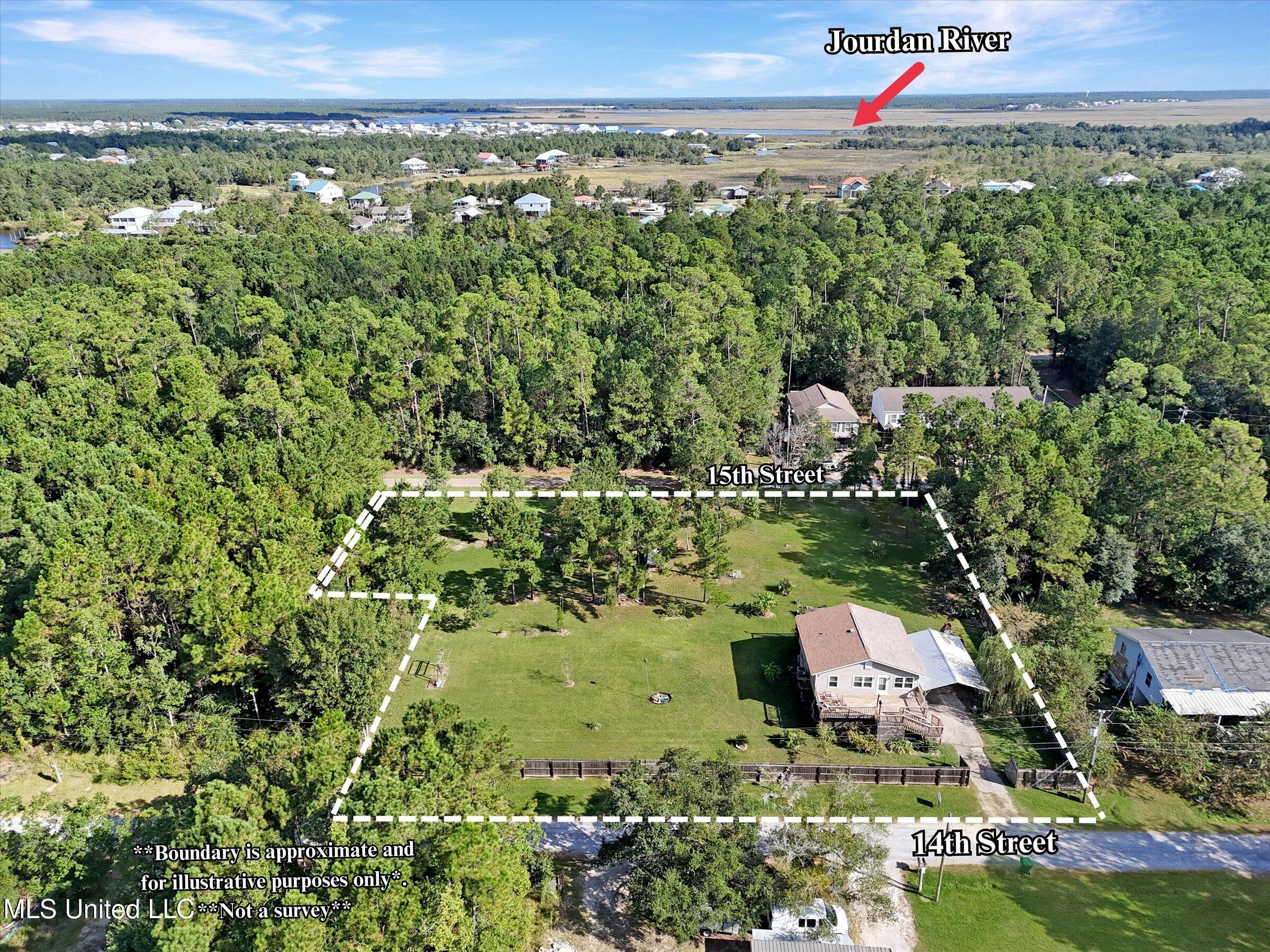 4098 14th Street Property Photo 3