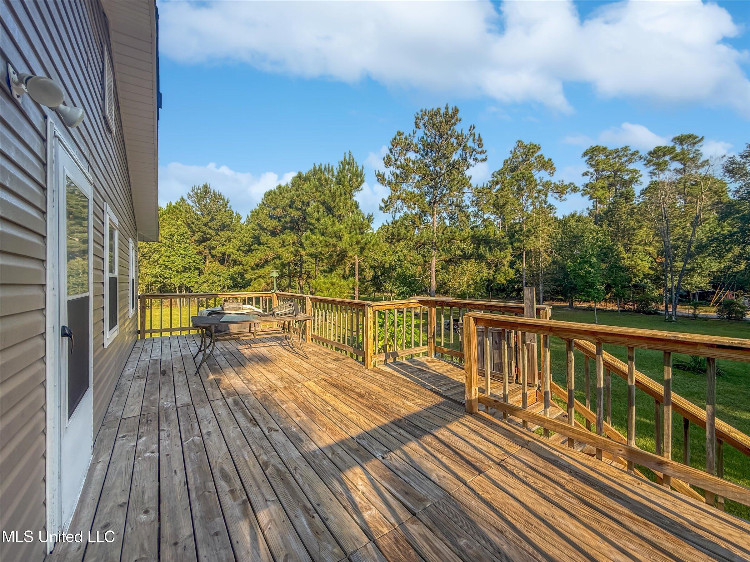 4098 14th Street Property Photo 16