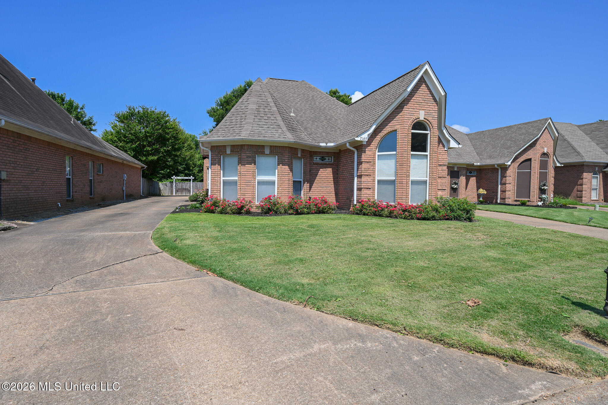 7169 N Swinnea Ridge Property Photo 3