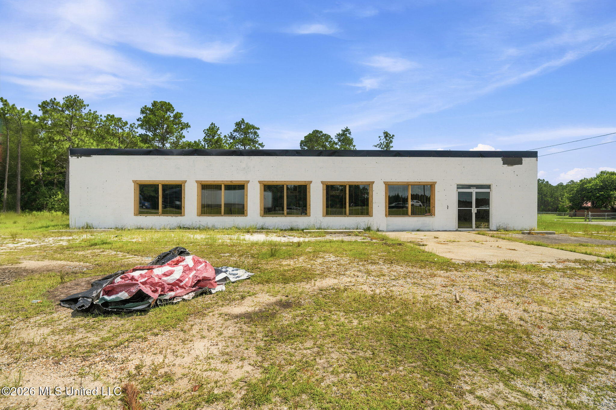 6500 Baker Road Property Photo 1