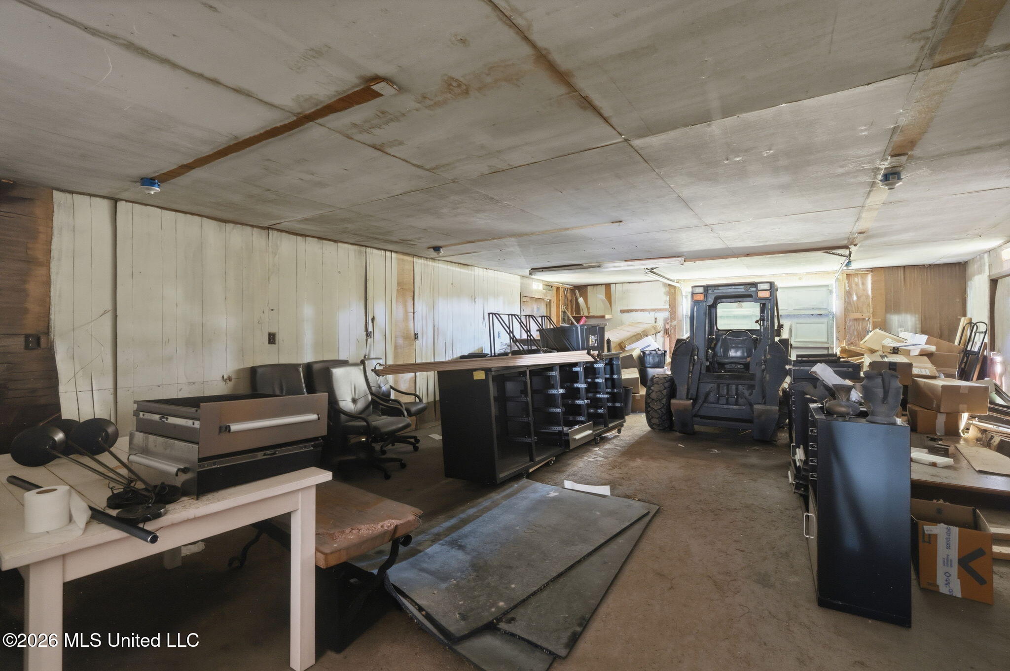 6500 Baker Road Property Photo 6