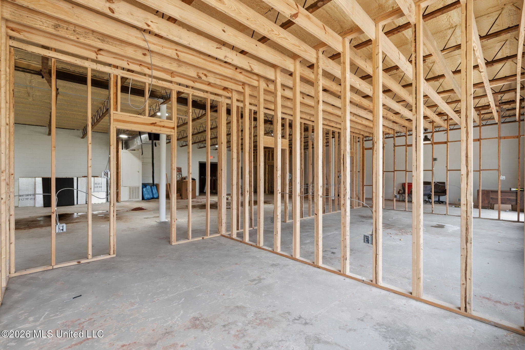 6500 Baker Road Property Photo 16
