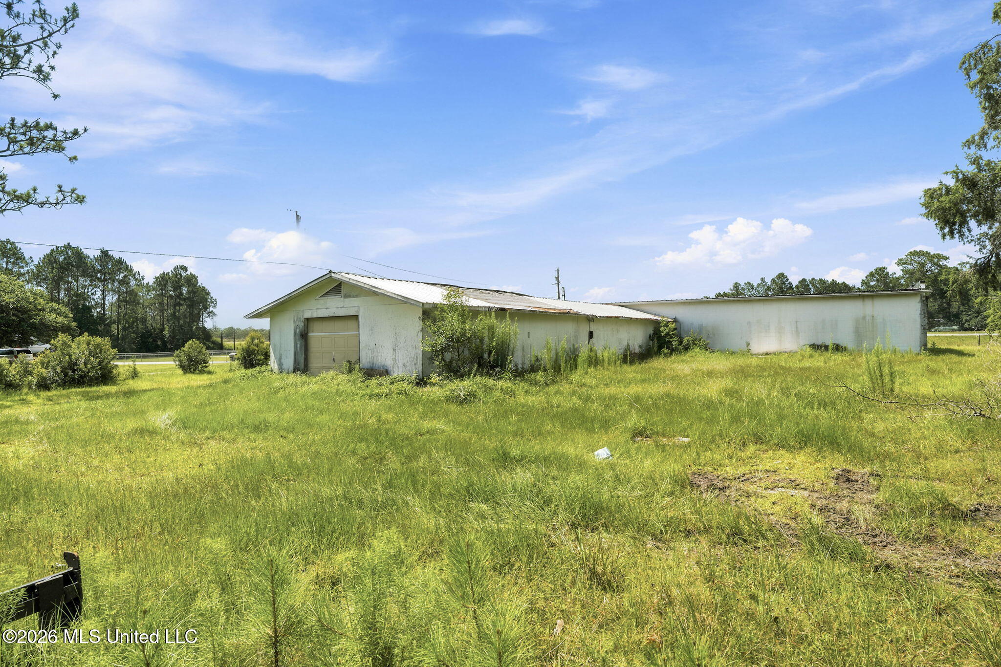 6500 Baker Road Property Photo 21