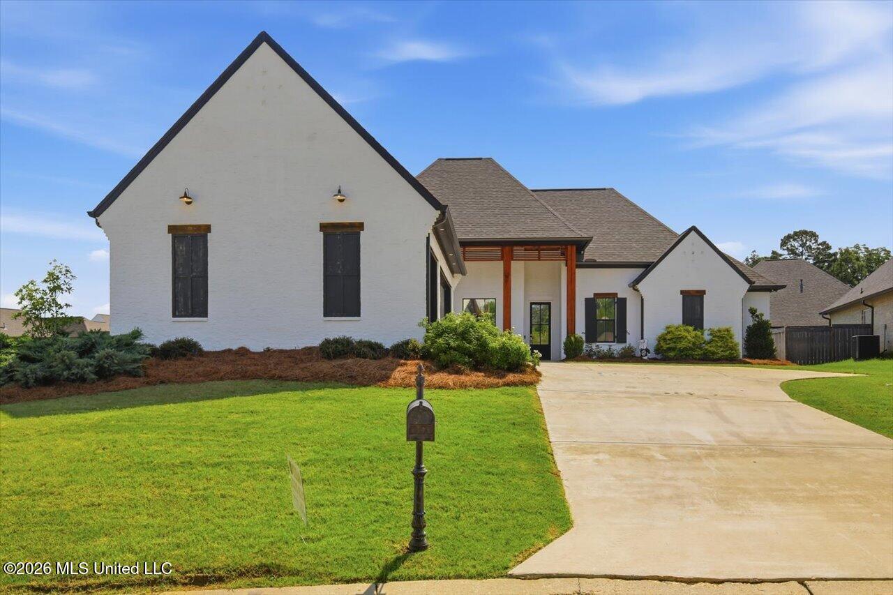 262 Reservoir Way Property Photo 1