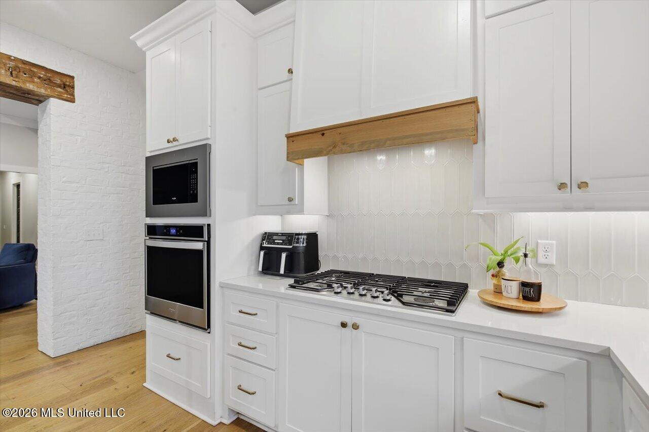262 Reservoir Way Property Photo 17