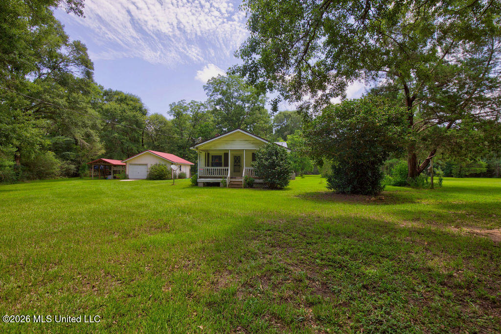 8400 Vestry Road Property Photo 14