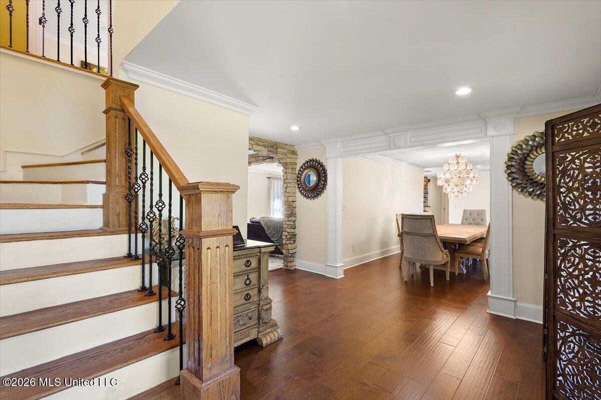 589 N Old Canton Road Property Photo 8
