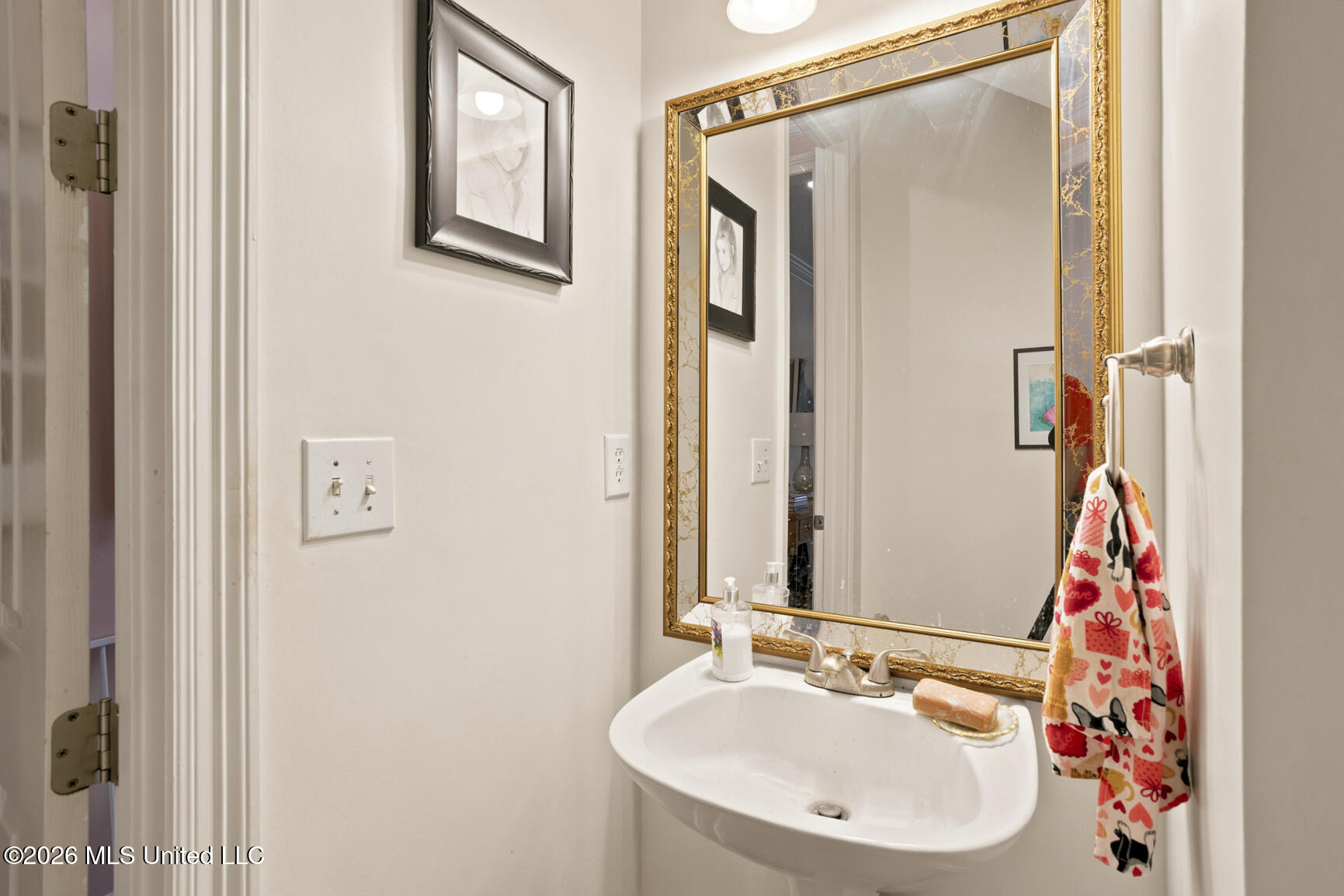 615 Turnberry Lane Property Photo 15