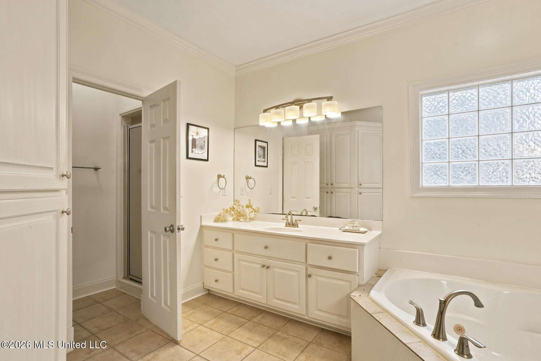 615 Turnberry Lane Property Photo 19