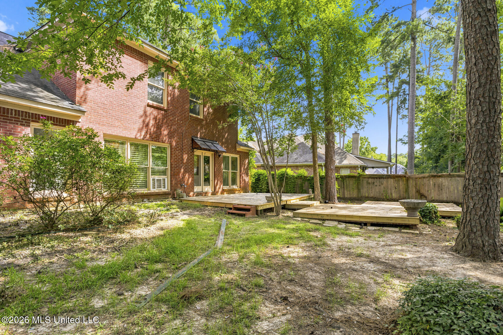 615 Turnberry Lane Property Photo 37