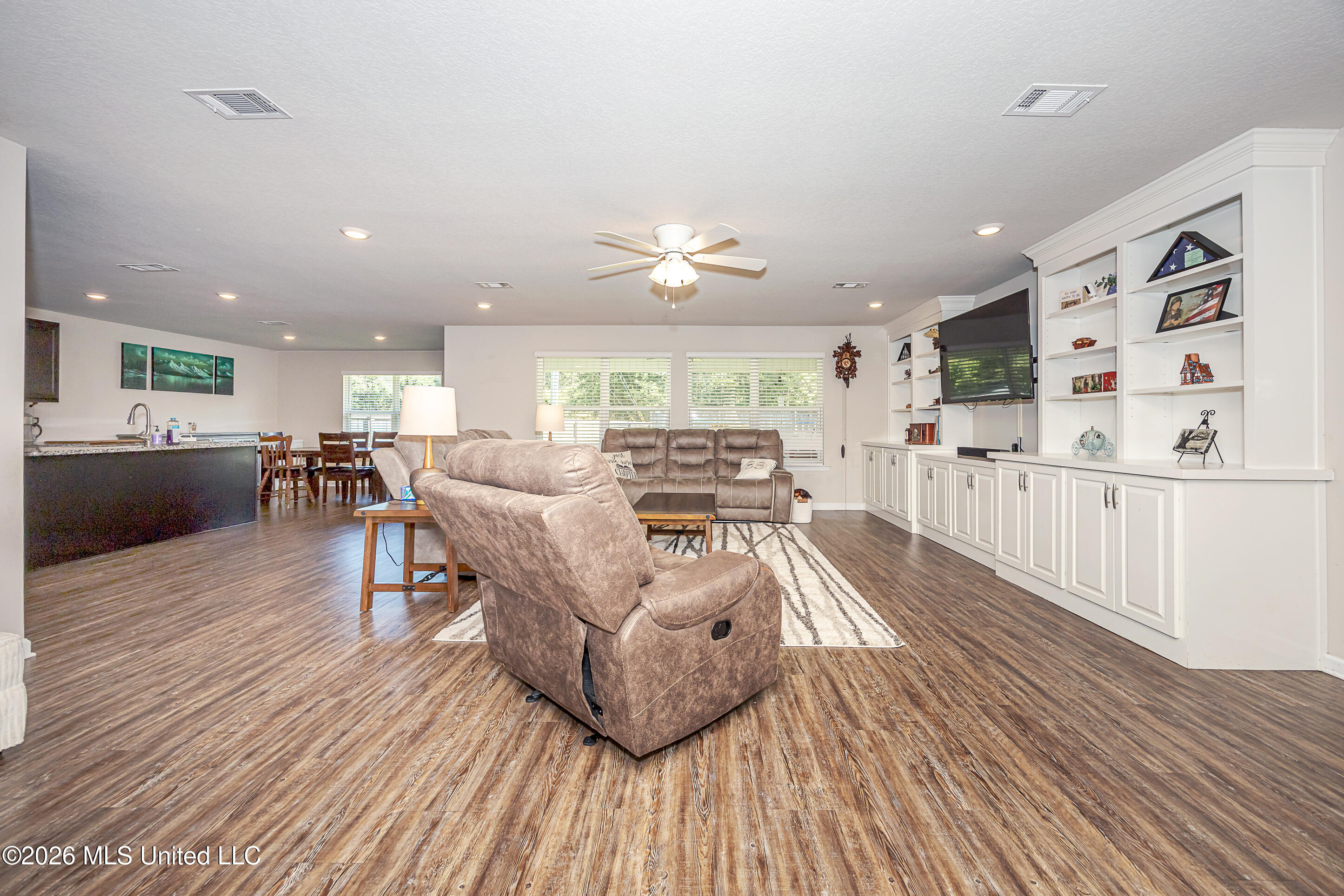 9125 Bellewood Drive Property Photo 15