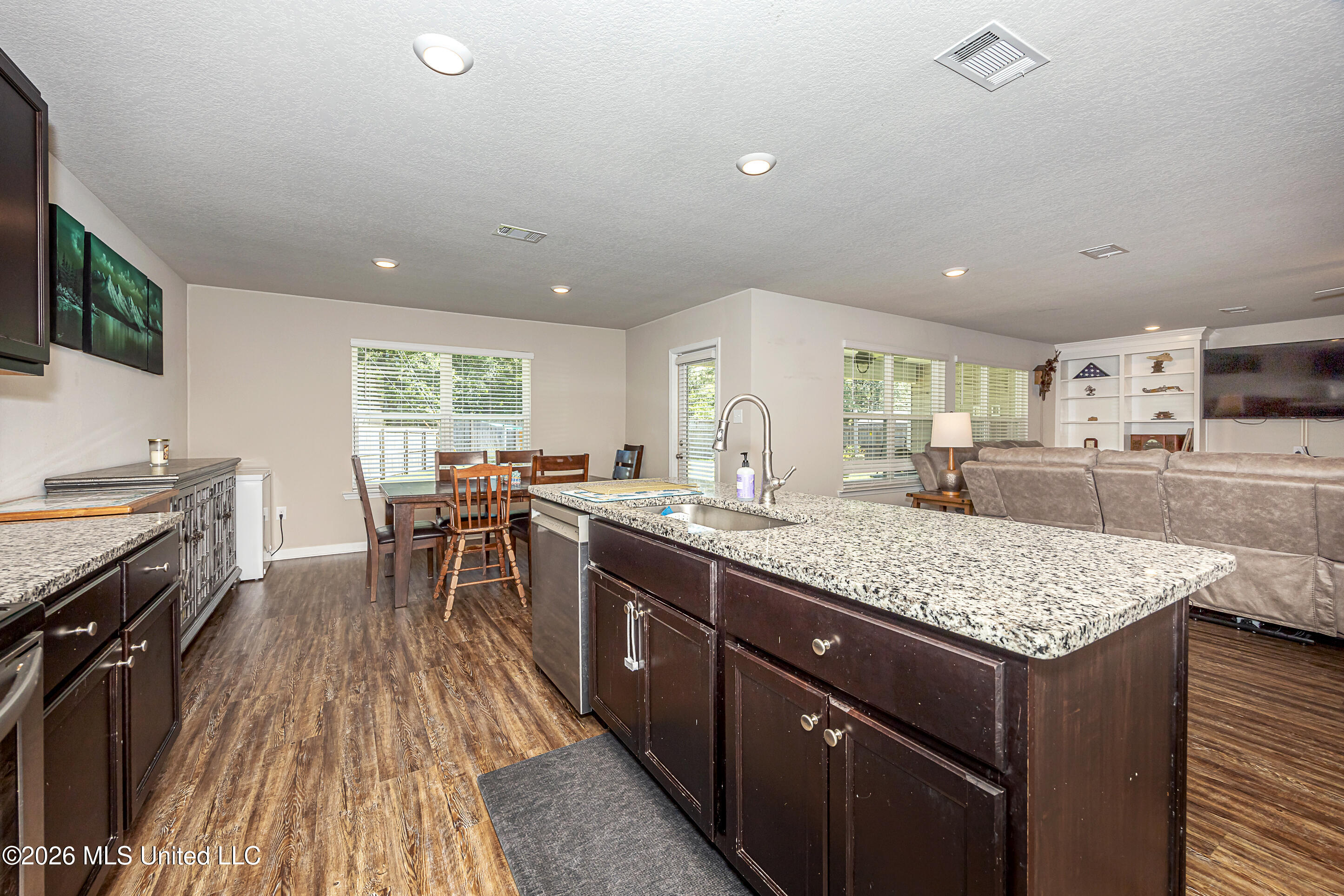 9125 Bellewood Drive Property Photo 21