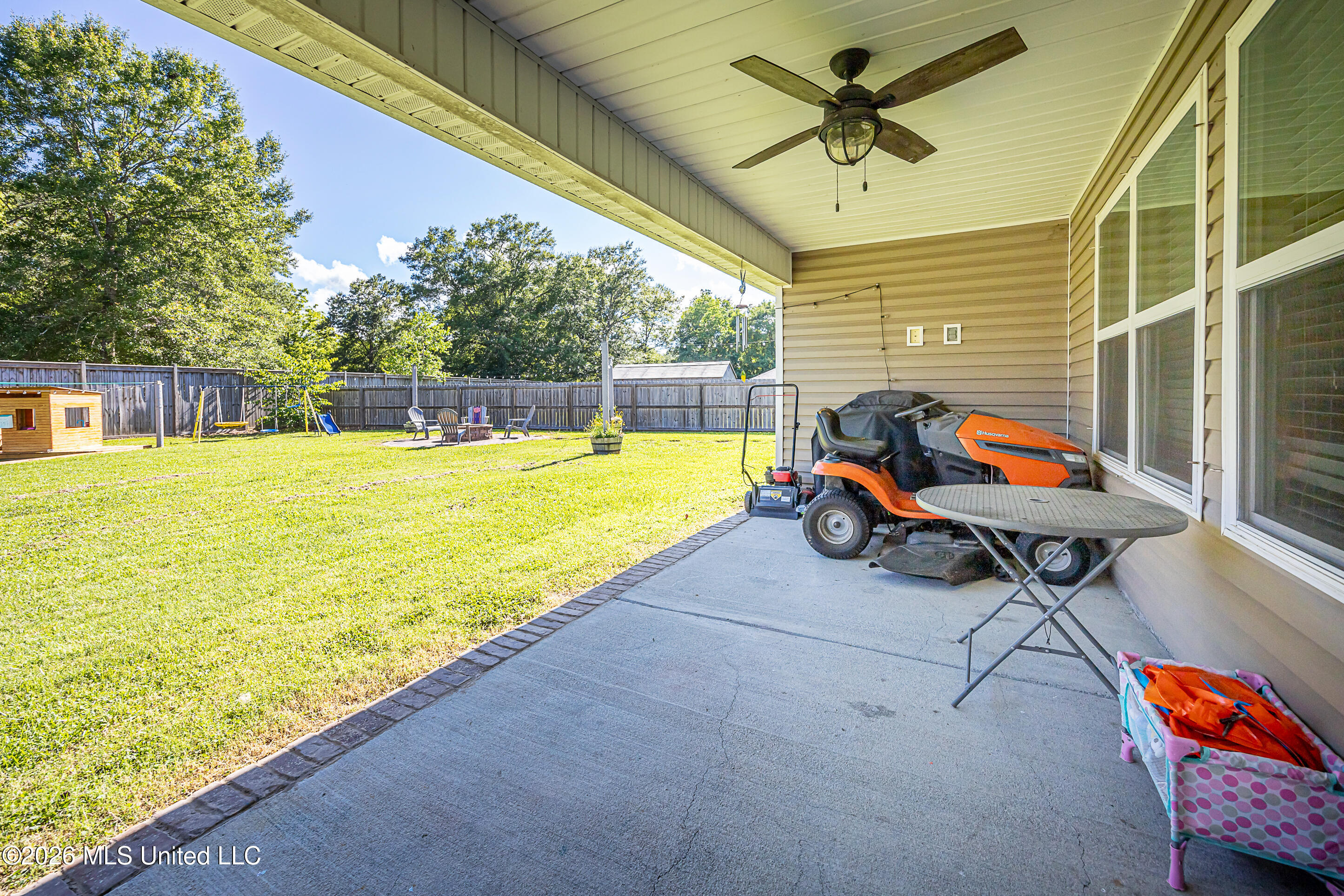 9125 Bellewood Drive Property Photo 23