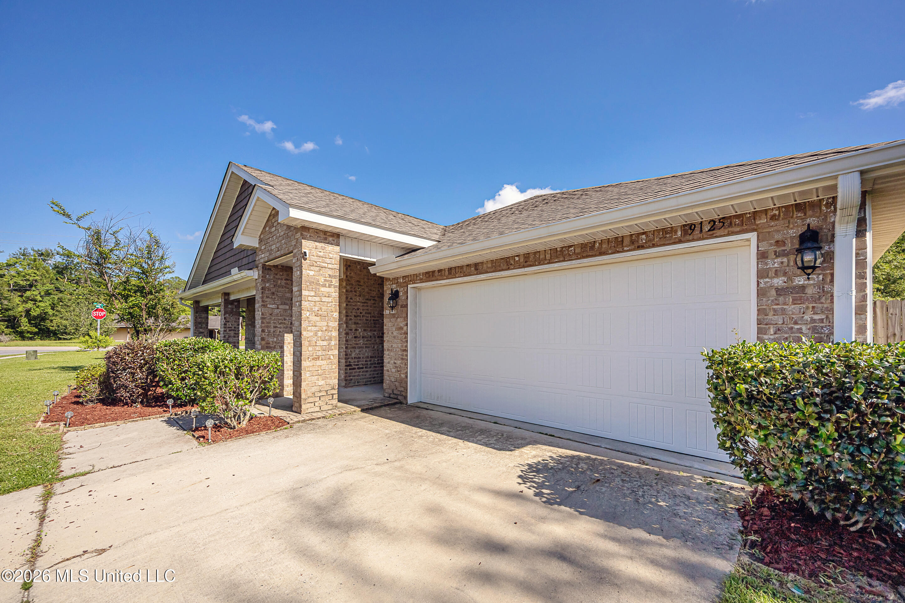 9125 Bellewood Drive Property Photo 59