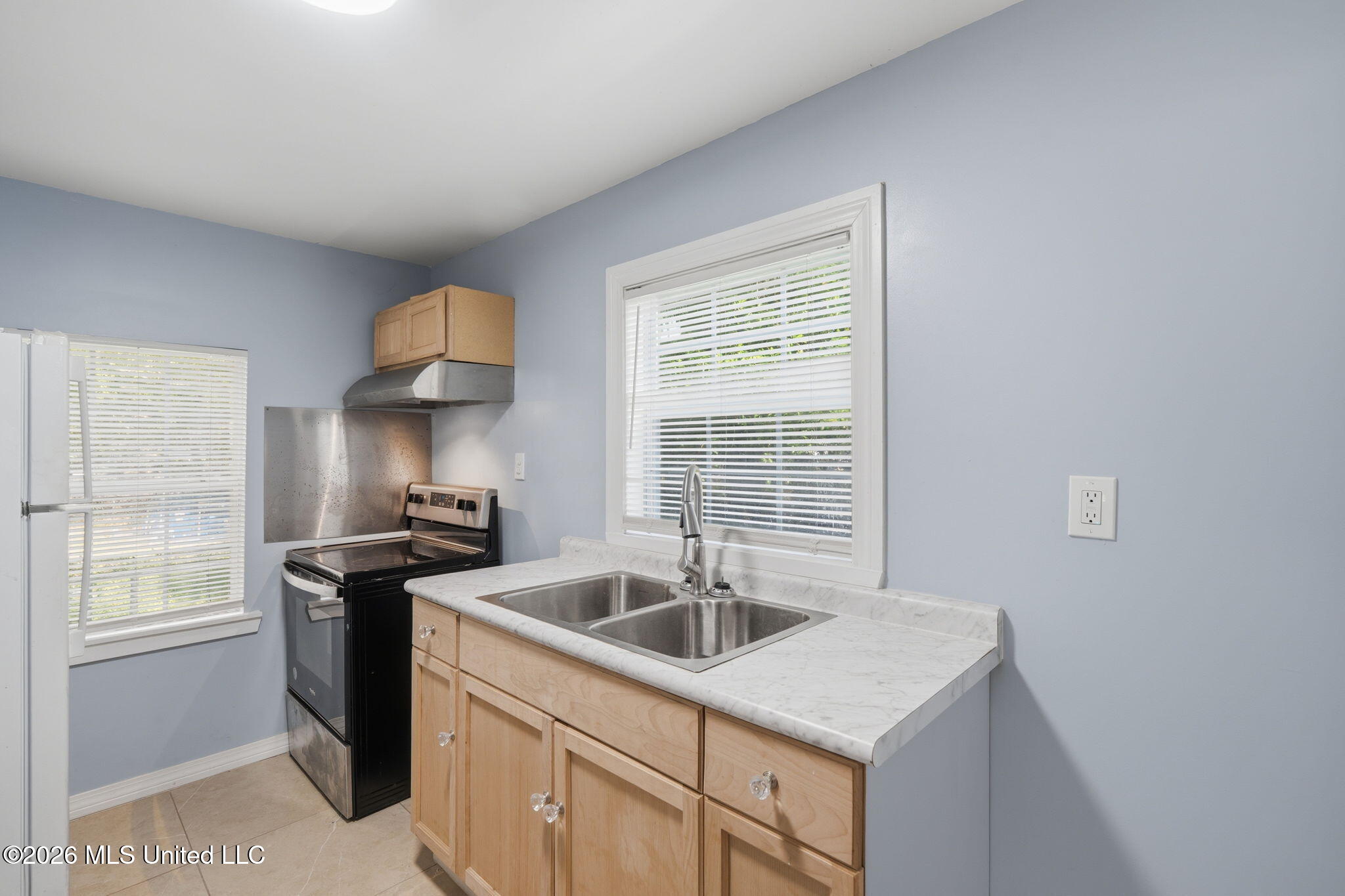 509 Roy Street Property Photo 8