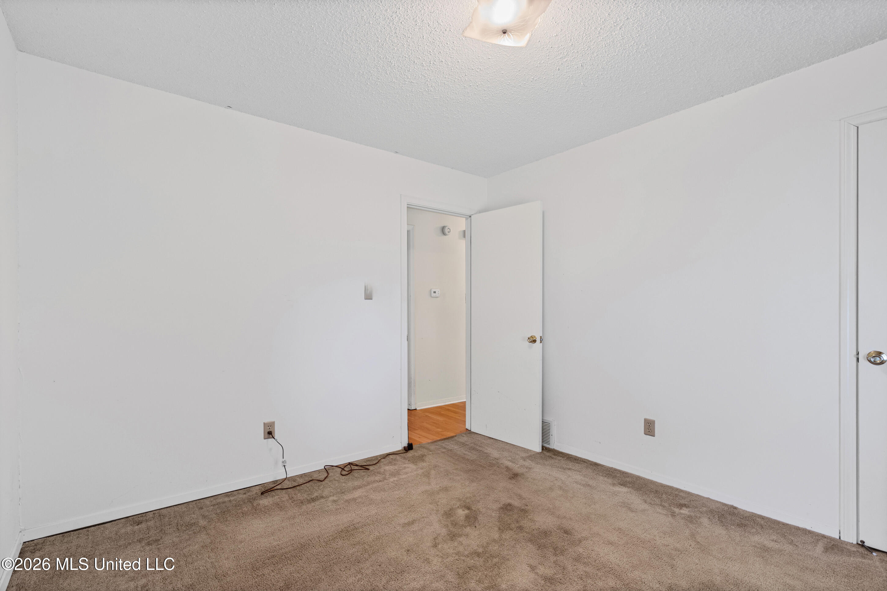 3565 Heathcliff Drive Property Photo 15
