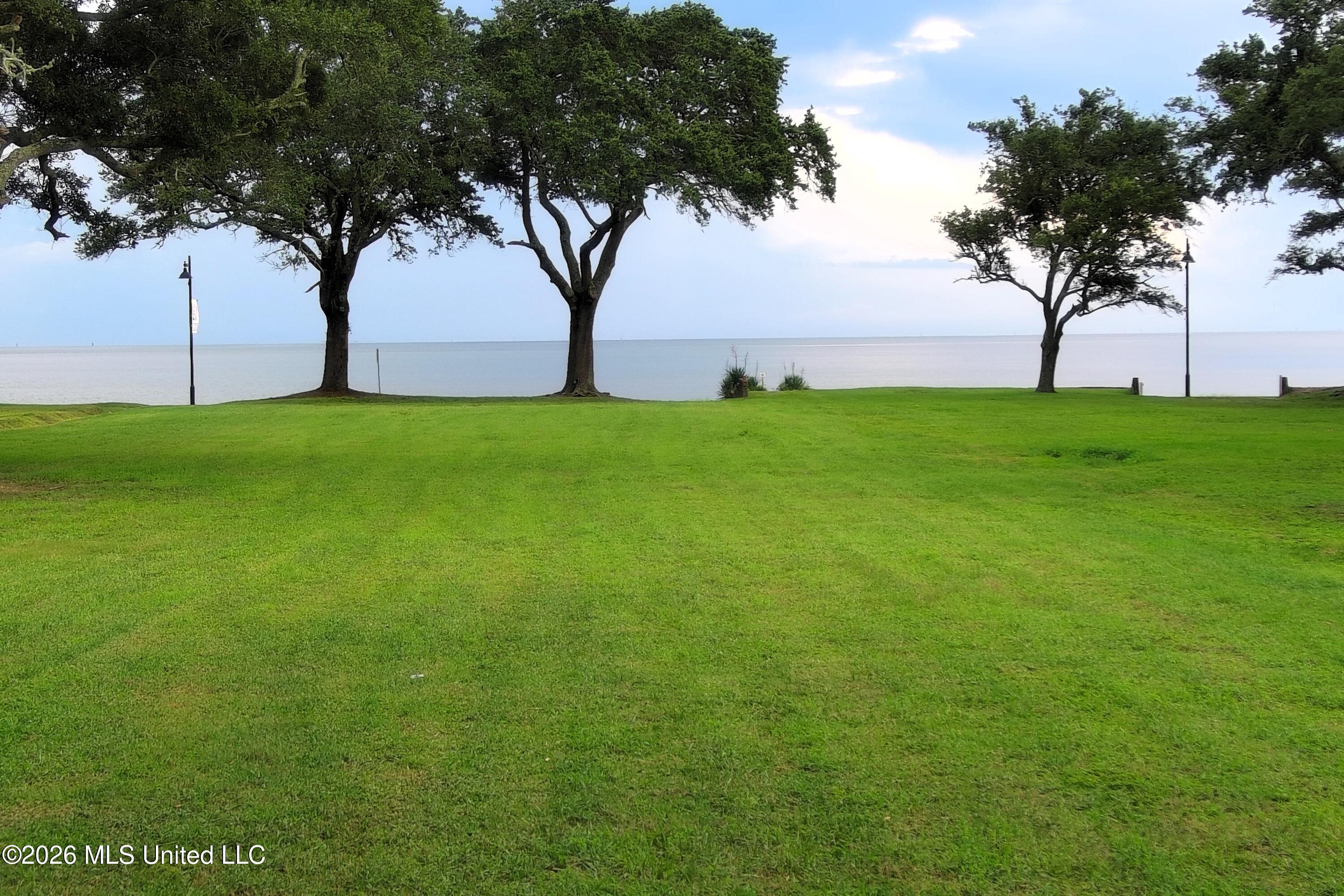 2909 Beach Boulevard Property Photo 7