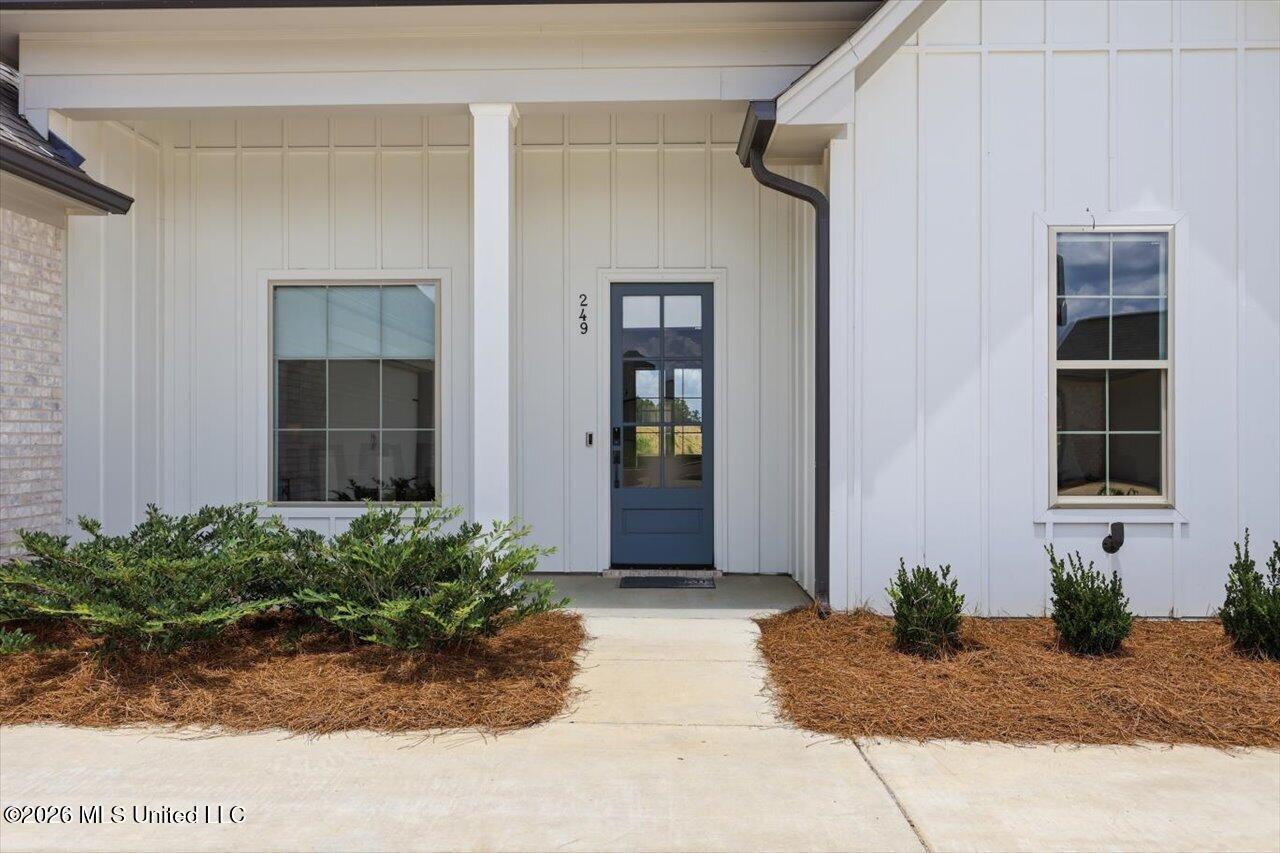 249 Bronson Bend Property Photo 3