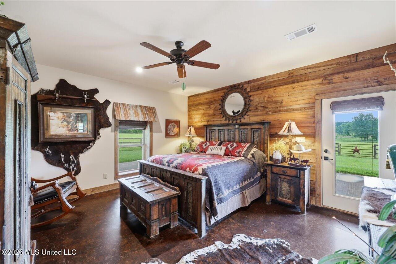 979 Barker Road Property Photo 17