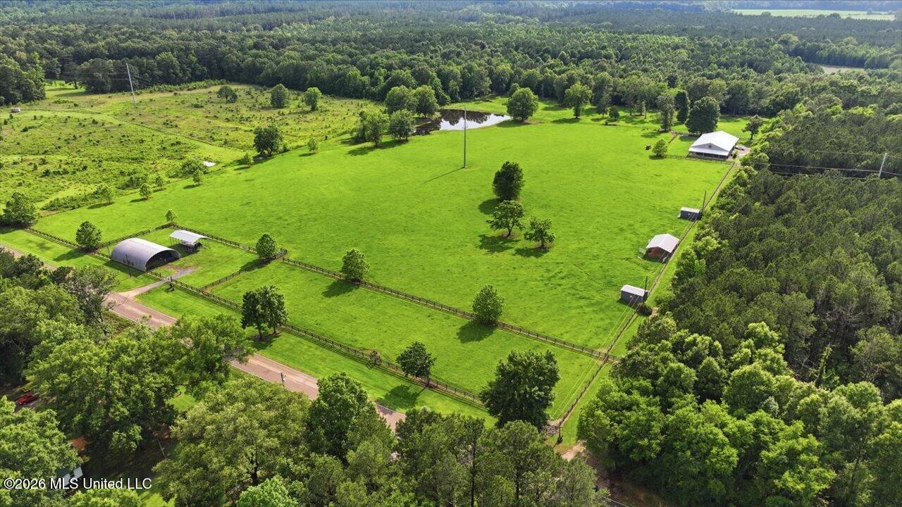 979 Barker Road Property Photo 49