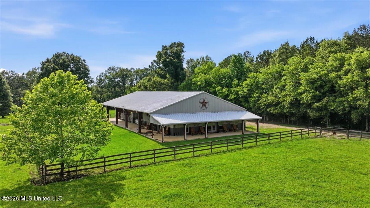 979 Barker Road Property Photo 73