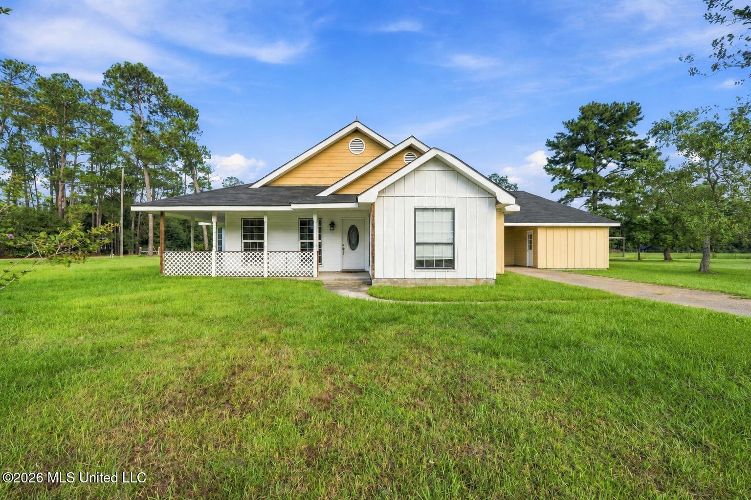 6055 Carlton France Road Property Photo 1