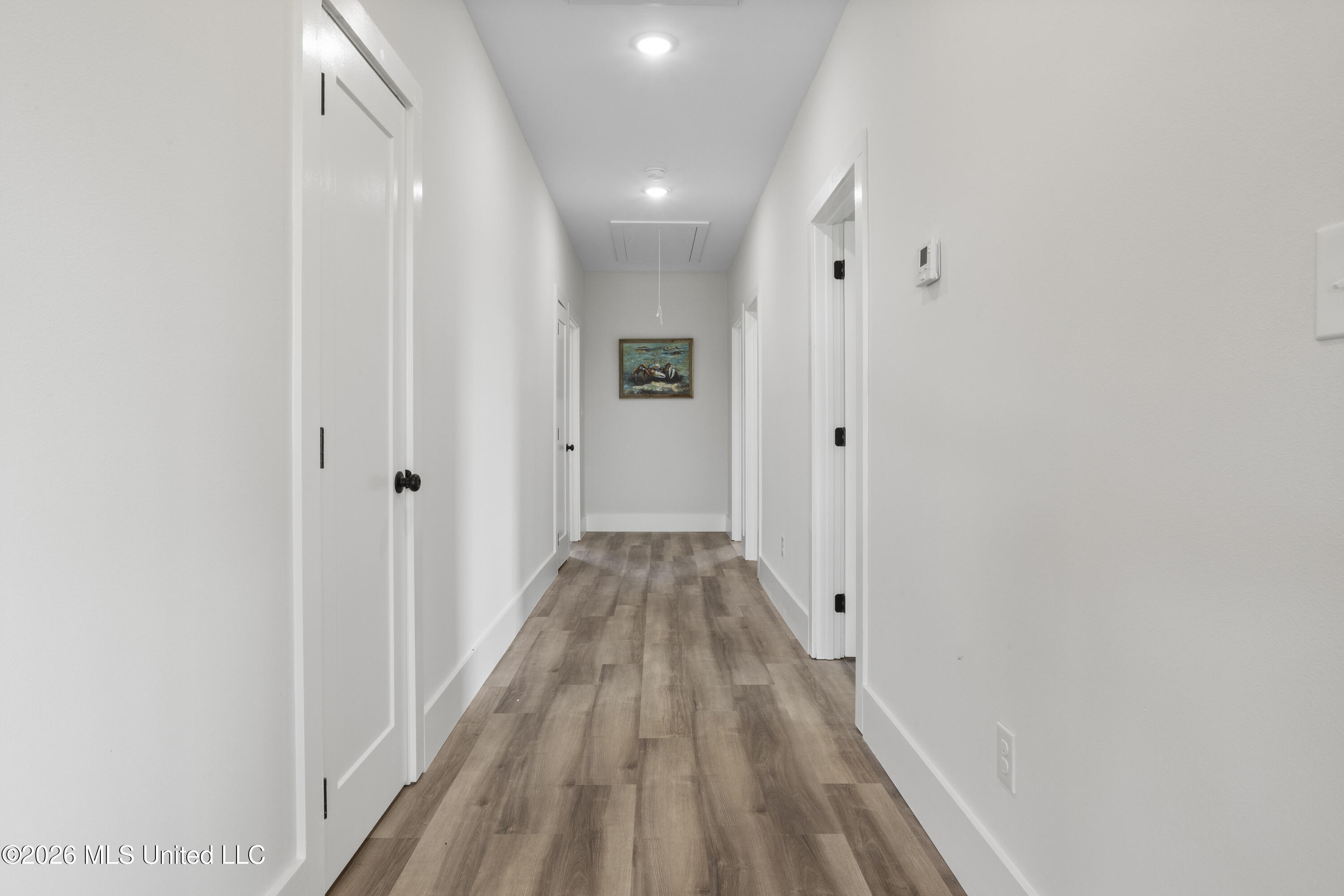 825 Larkspur Lane Property Photo 18