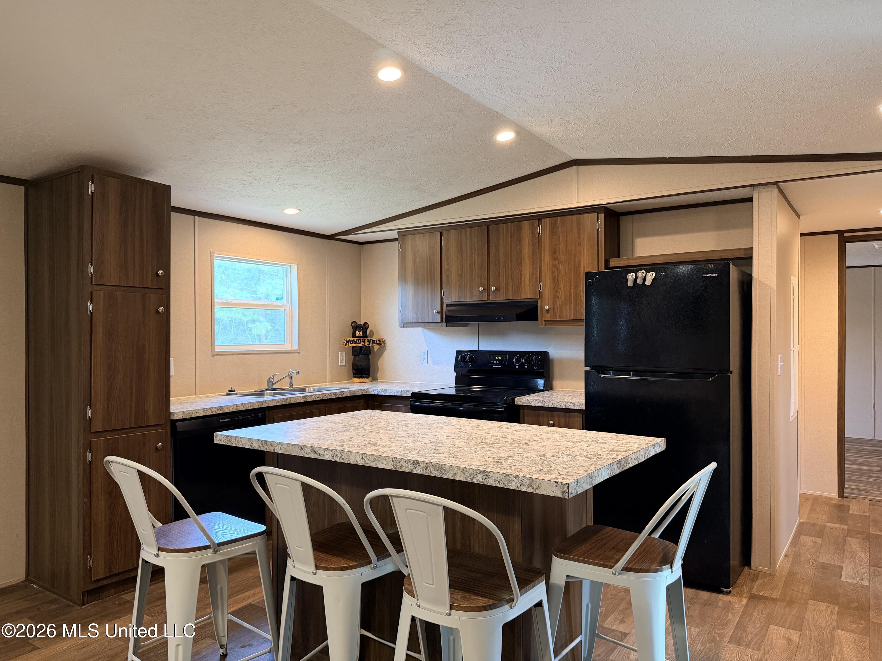 115 Calhoun Road Property Photo 11
