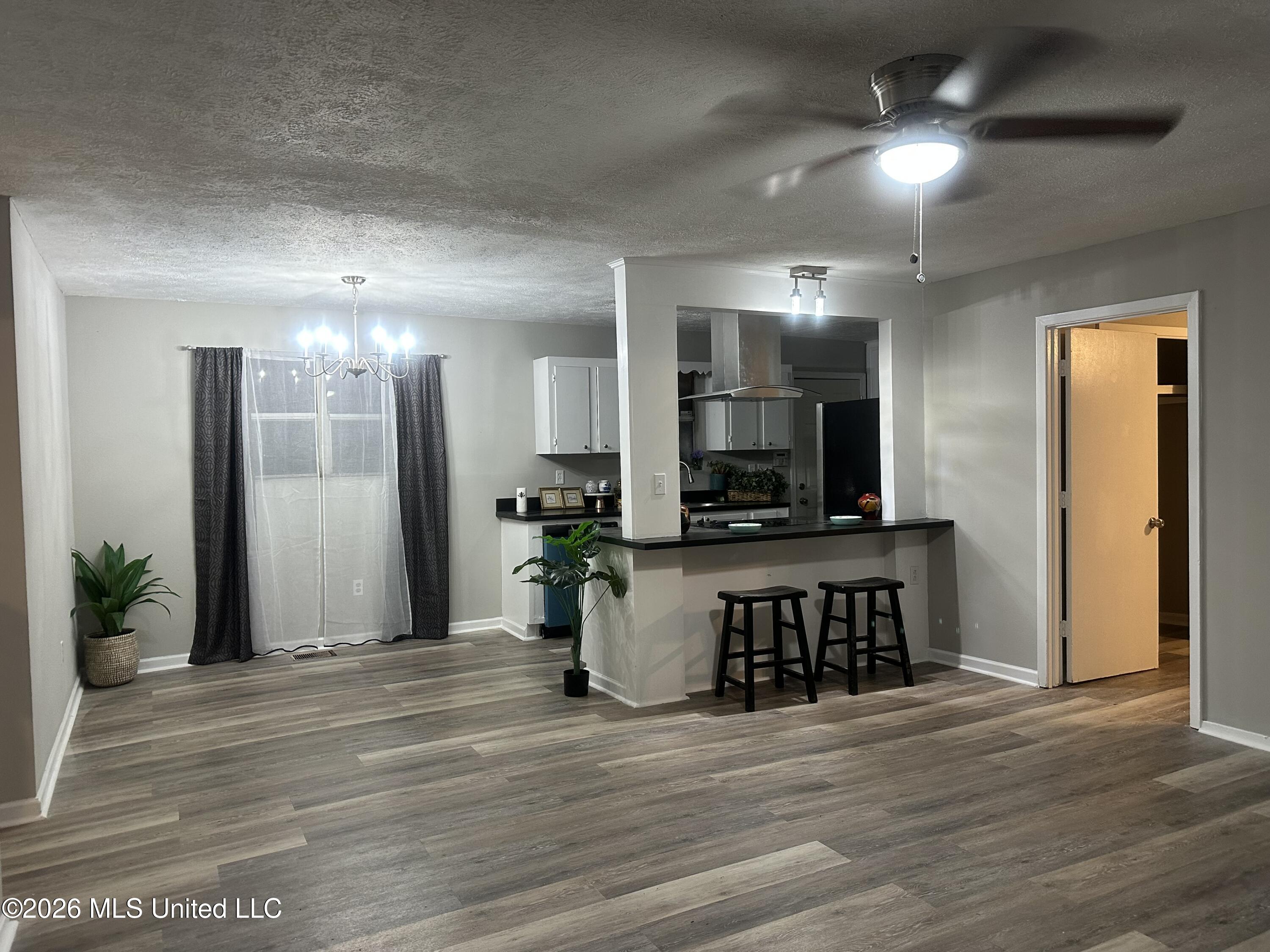 1249 Saint Augustine Drive Property Photo 2