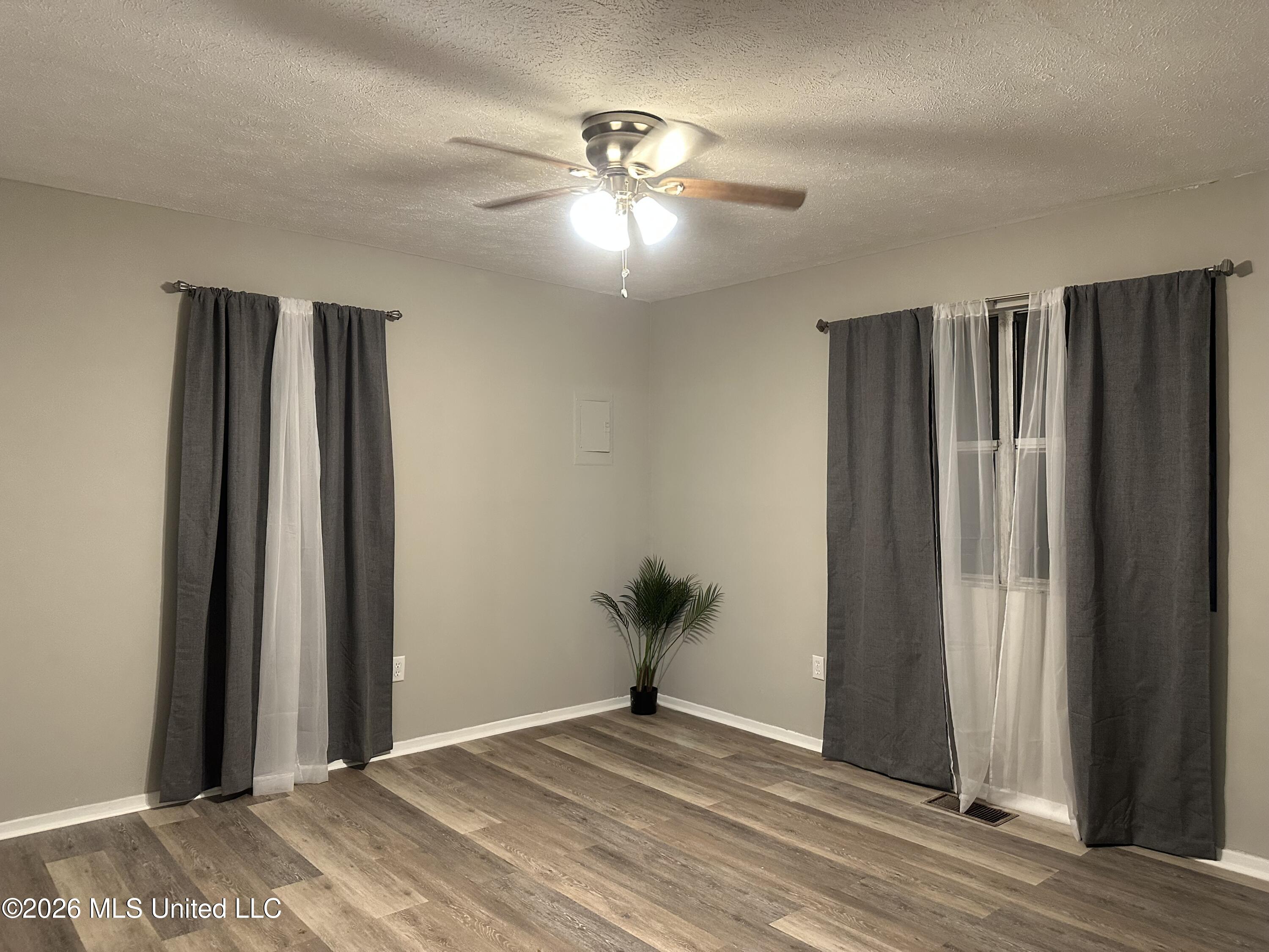 1249 Saint Augustine Drive Property Photo 18