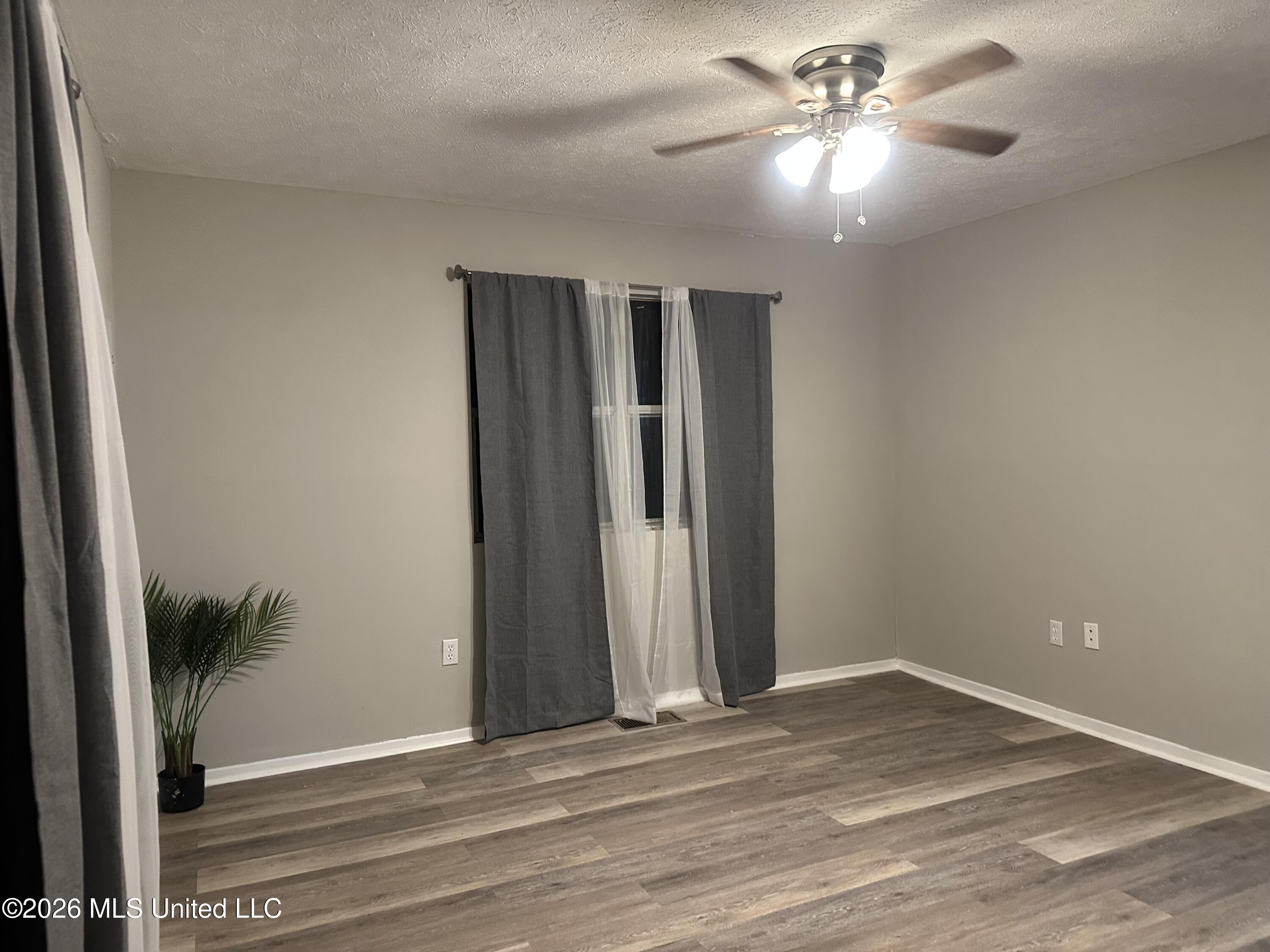 1249 Saint Augustine Drive Property Photo 27