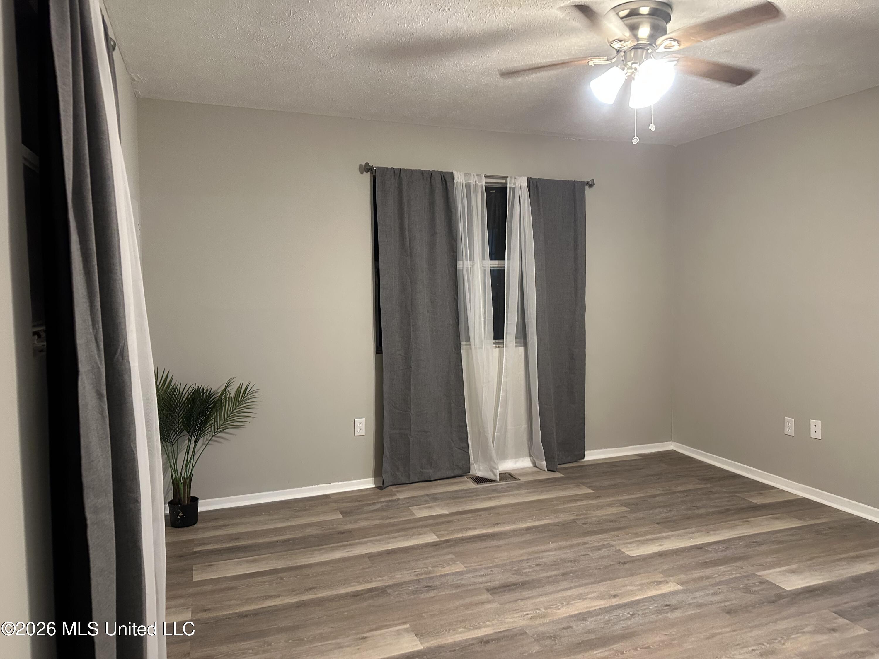 1249 Saint Augustine Drive Property Photo 28
