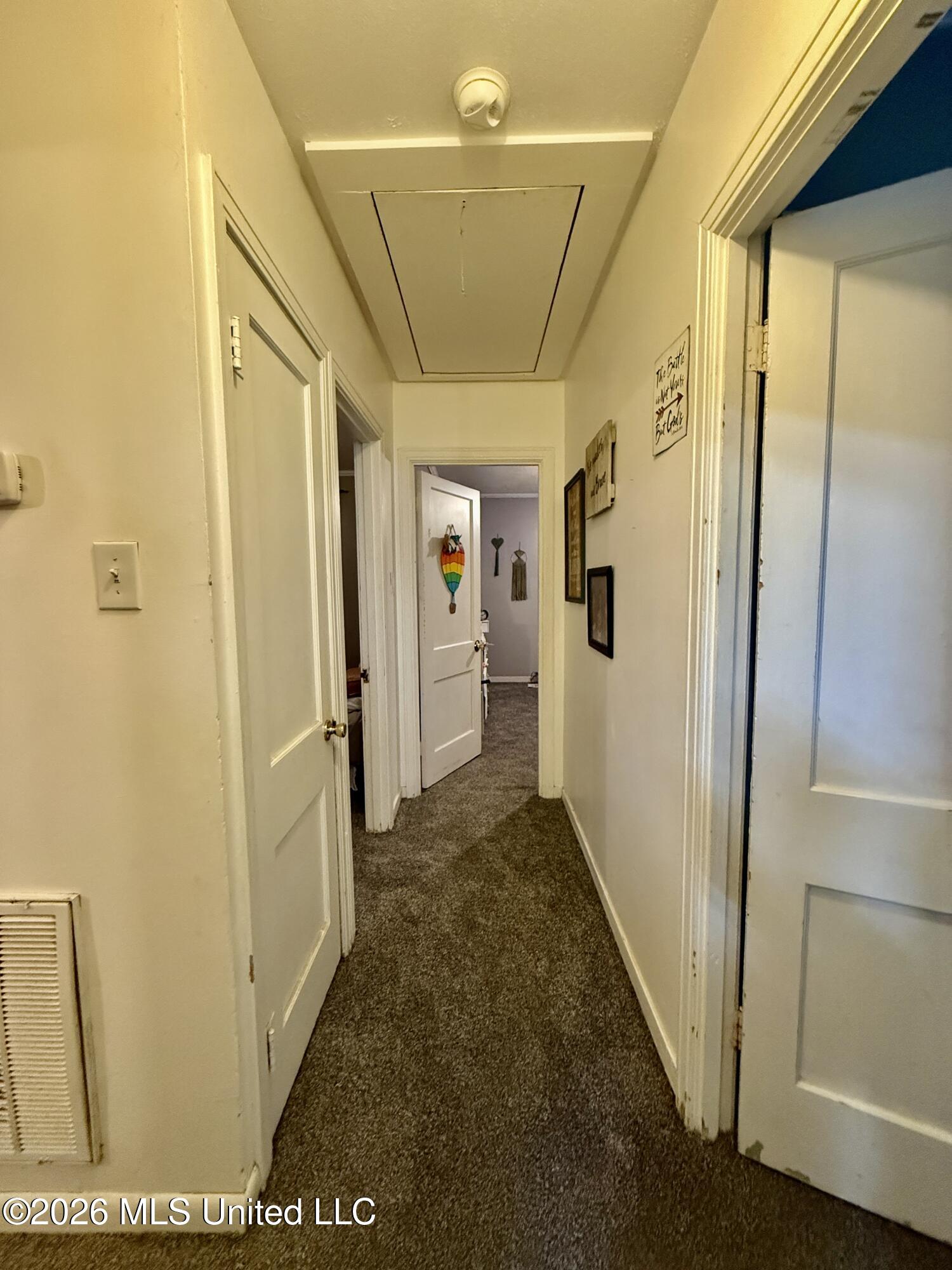 903 Kenwood Lane Property Photo 11
