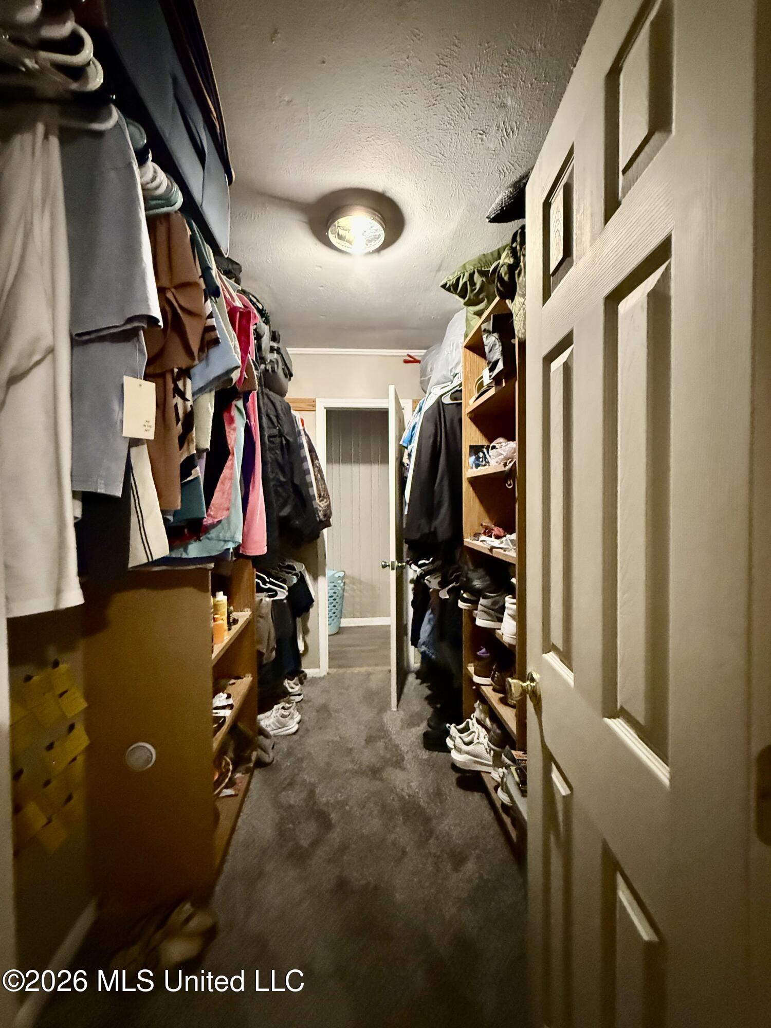 903 Kenwood Lane Property Photo 14