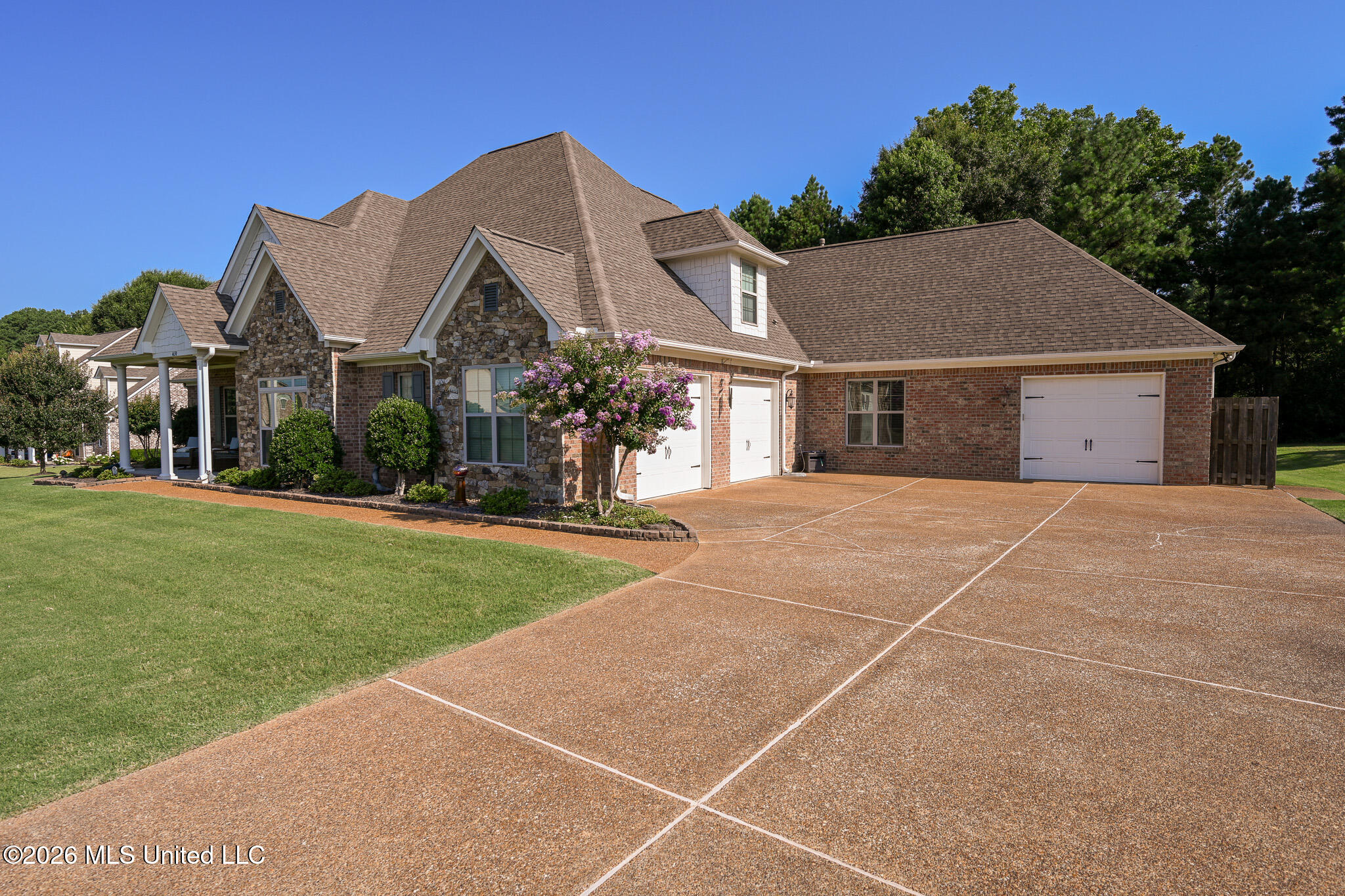 4650 Pleasant Breeze Drive Property Photo 2