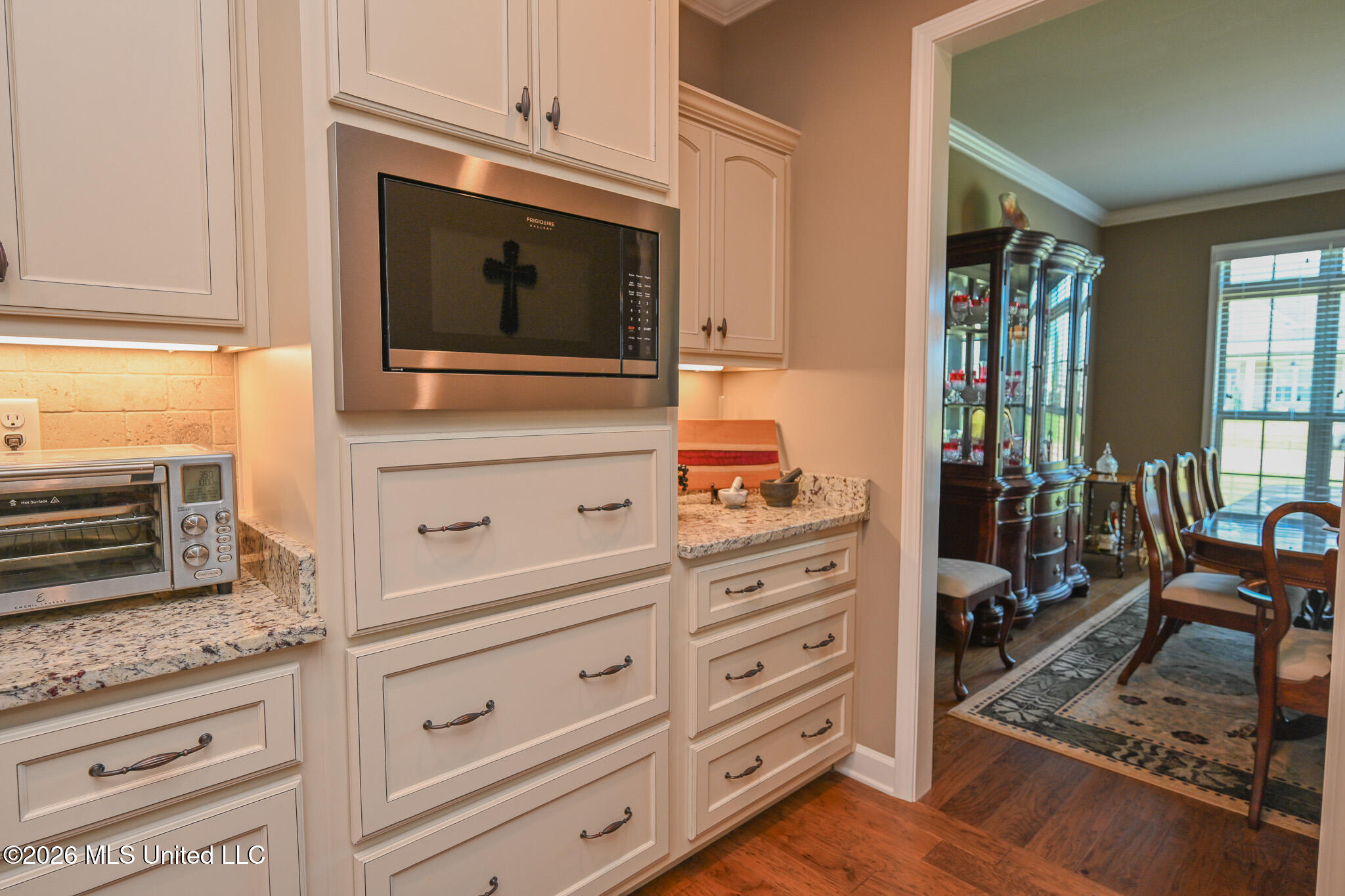 4650 Pleasant Breeze Drive Property Photo 11